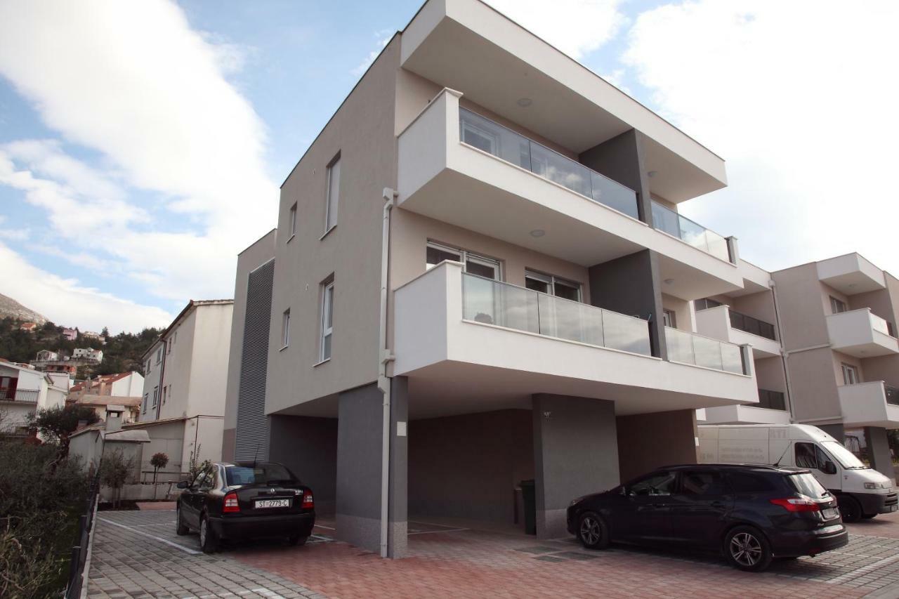 Ruby'S Home Podstrana Exterior photo